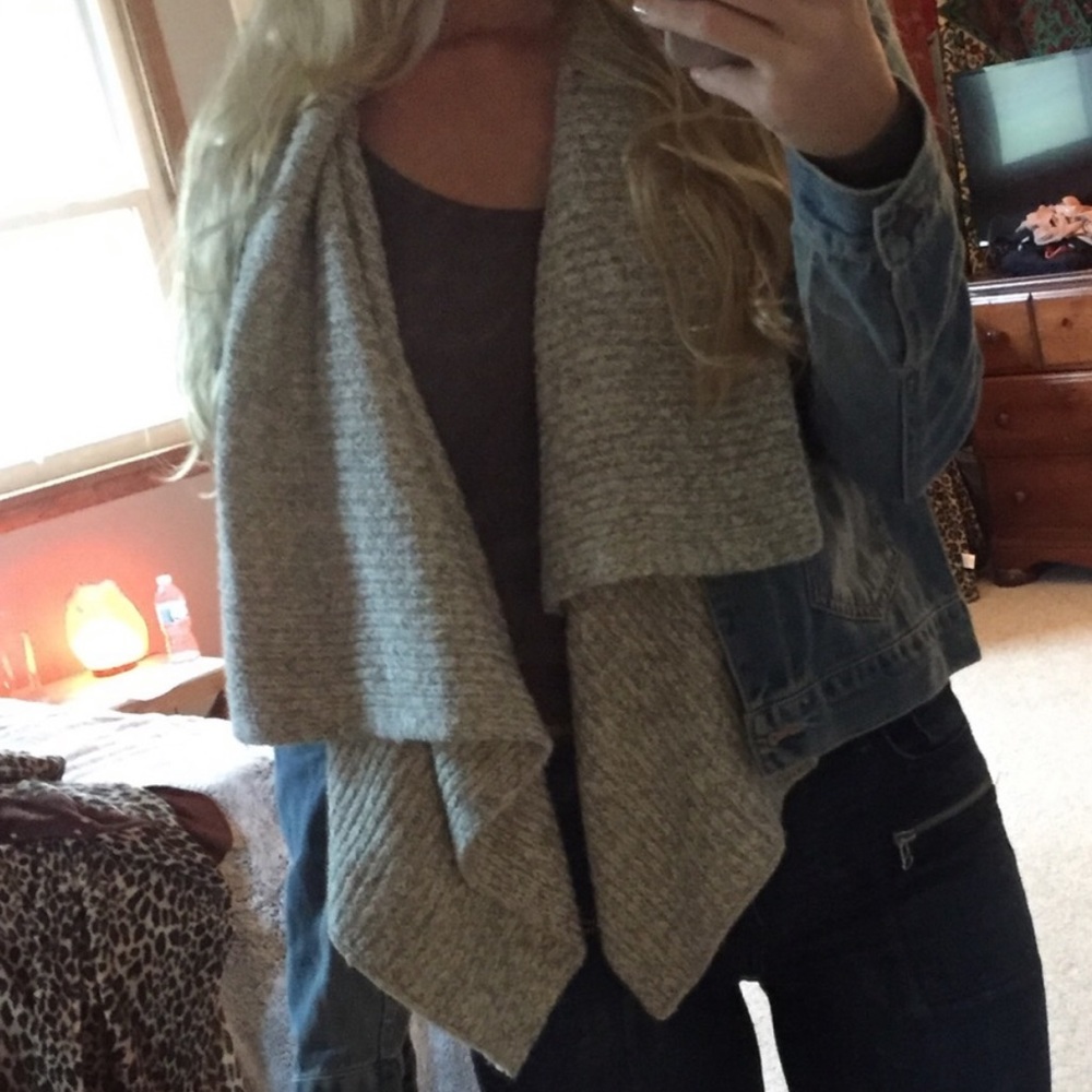 **sold** XS Abercrombie & Fitch denim jean jacket